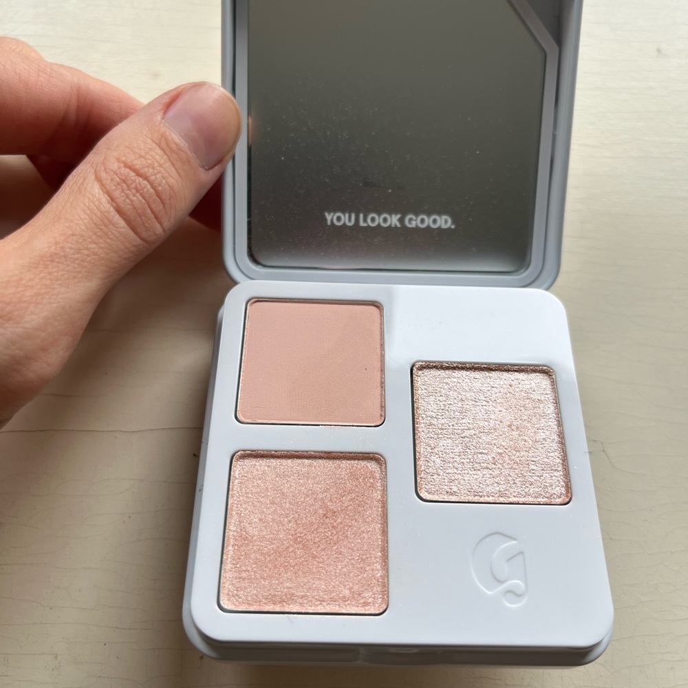 Glossier monochromes essential eyeshadow trio palette in bluff